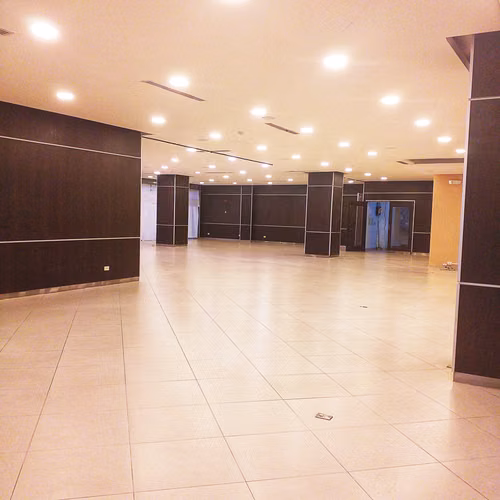Albrook Mall. Pasillo del Delfin. Local 1198.94mts 8 locales $5,000,000.00neg