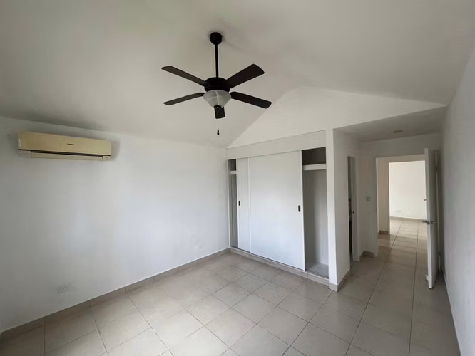Vendo casa en Playa dorada - Imagen 3