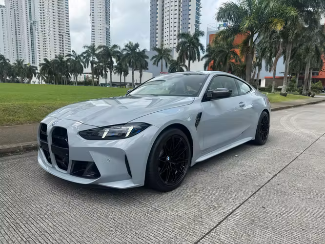BMW M4 Comp X Drive - Imagen 2