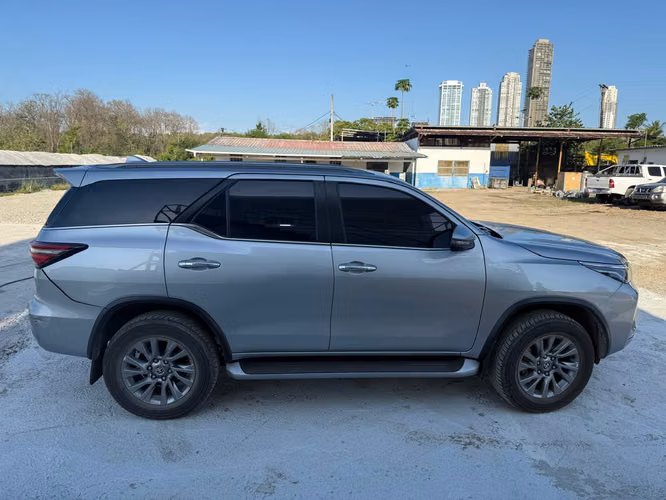 FORTUNER TOYOTA - Imagen 2
