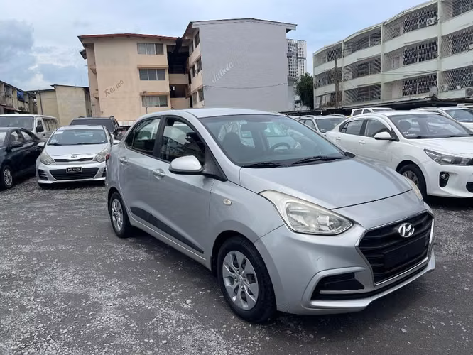 HYUNDAI GRAND I10 2018 AUTOMATICO