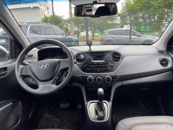 HYUNDAI GRAND I10 2018 AUTOMATICO
