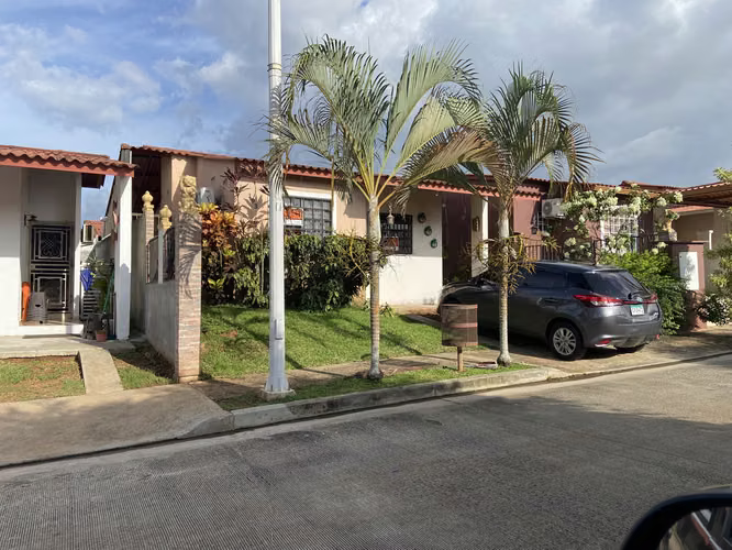 265937. Se vende casa en Arboledas, Las Magnolias. 3 recamaras, 1 baño