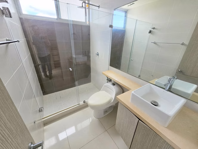Venta de Apartamento en PH Portoalegre - Villa Lucre. Haga una oferta