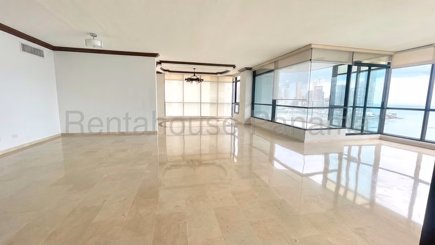 Venta de Apartamento en Avenida Balboa Ph Miramar Plaza Solo Cliente Directo MC - Imagen 4