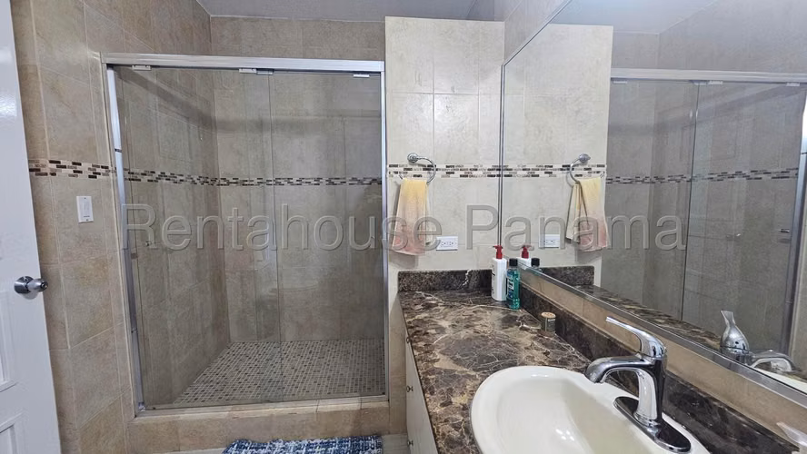 Alquilo Apartamento en Avenida Balboa GRAND BAY OF27-1537 - Imagen 13