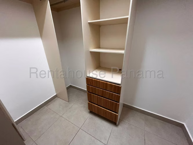 Venta de Casa en Altos de Panama Casa Horizontes KC - Imagen 14