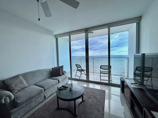 Alquiler de Apartamento en PH SERENITY AT THE BAY - 2 recamaras - L.G. - Imagen 2
