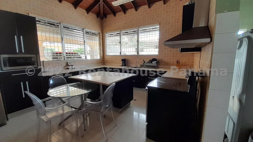 Venta de casa en Altos del Dorado, Panamá* - Imagen 6