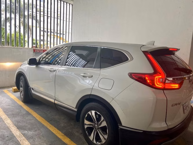 Una sola dueña. Excelente estado.