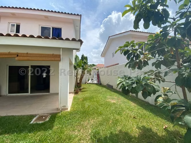Alquiler de Casa en Versalles Reserva de Versalles Solo Cliente Directo LFC