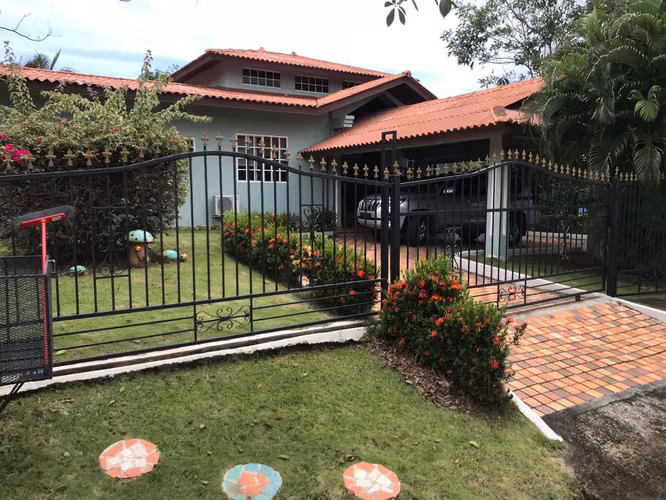 Coronado. Calles Los Jobos. 800mts 3r 3.5b piscina $401,000.00 - Imagen 16