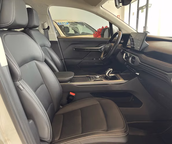 Vendo Geely Okavango 2023