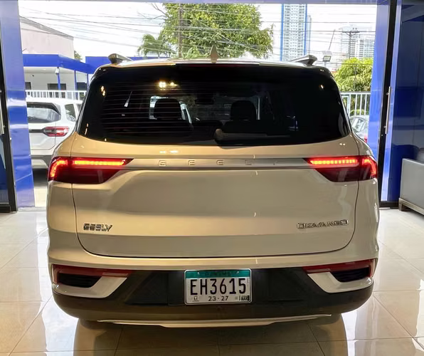 Vendo Geely Okavango 2023