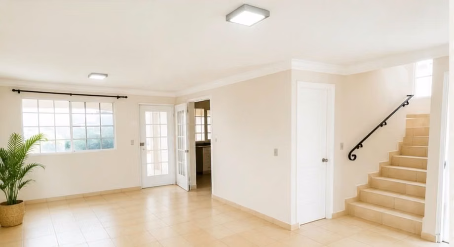 ALQUILER CASA EN VILLA ZAITA, CON GARITA DE SEGURIDAD - Imagen 2