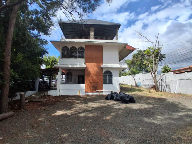 Casa Coco del Mar, 750mts, 4 despachos, $1,800,000 neg