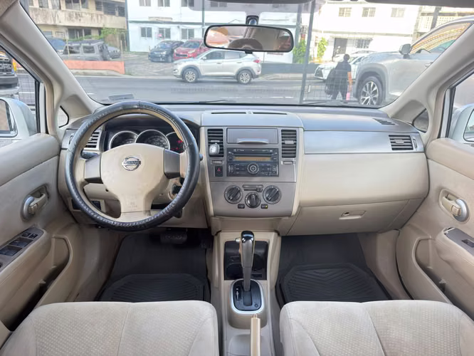 NISSAN TIIDA 2010 - Imagen 6