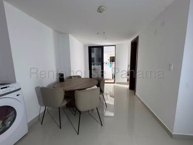 Alquiler de Apartamento en Via España Ph World Wide KF