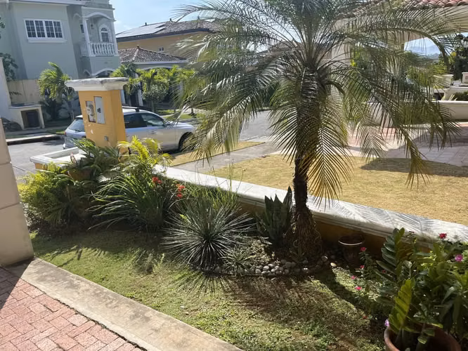 C2596J SE VENDE AMPLIA CASA EN ALTOS DE PANAMA - Imagen 13