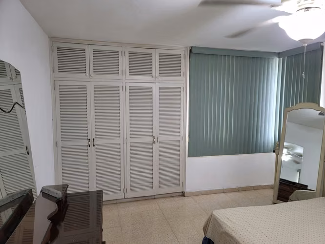 Alquilo apartamento Semi amoblado obarrio
