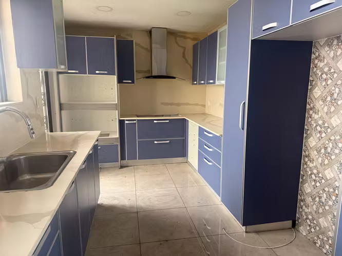 EN REMATE CASA EN BRISAS DEL GOLF - DR - Imagen 11