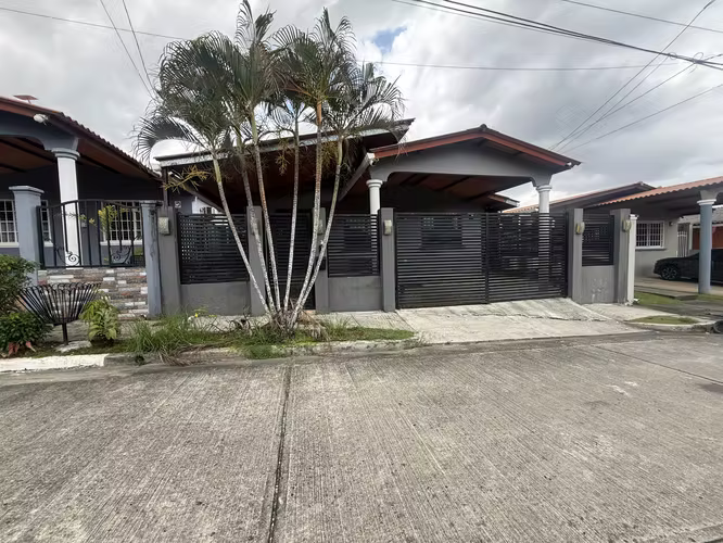 SE VENDE CASA DE REMATE BANCARIO - DR - Imagen 1