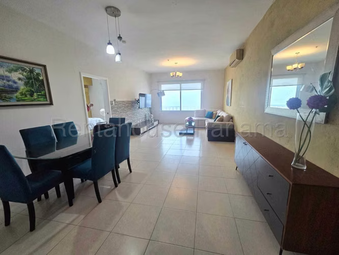Apartamento en Alquiler en Avenida Balboa. PH VISTA DEL MAR. 27LDC1737