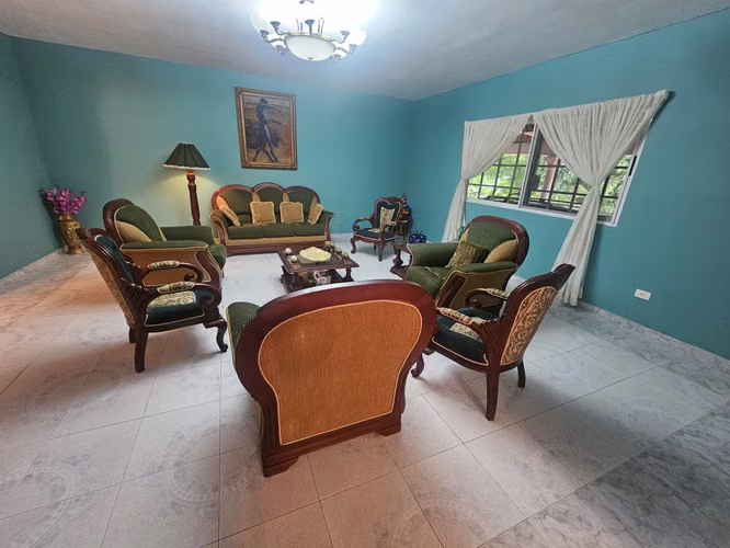2 Hectáreas de Terreno con Residencia Estilo Villa, Ideal para Inversión Recreacional - Imagen 19