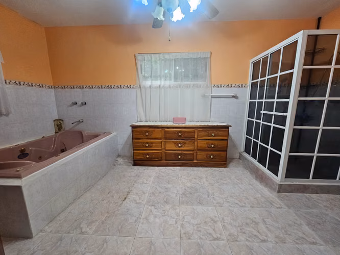 2 Hectáreas de Terreno con Residencia Estilo Villa, Ideal para Inversión Recreacional - Imagen 16