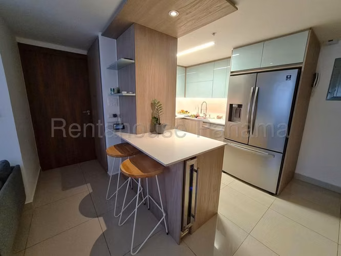Alquiler de apartamento en Ph Worldwide 27MVCH1214 - Imagen 2