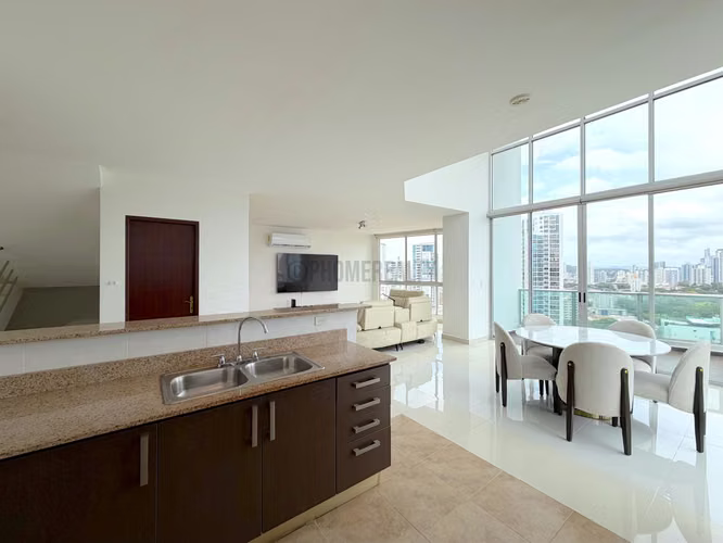 Loft Amoblado de 2 Recámaras en Alquiler en San Francisco  - Imagen 4