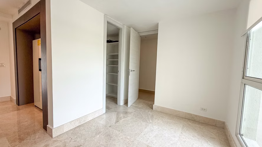 Exclusivo Apartamento en Crescent Lane, Santa Maria Golf and County Club