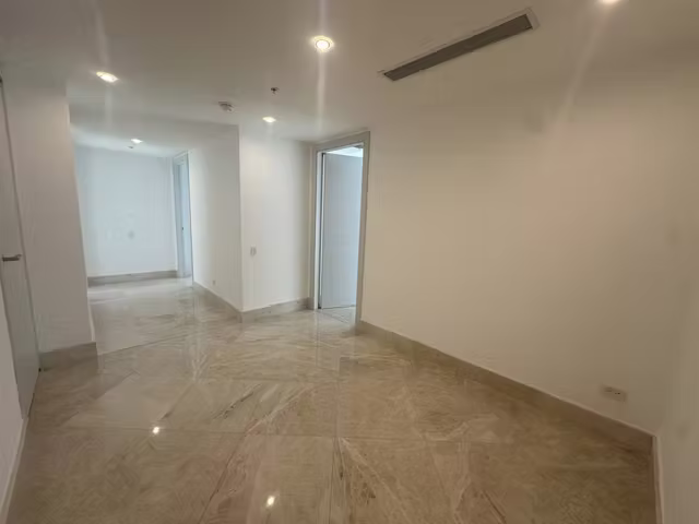 Exclusivo Apartamento en Crescent Lane, Santa Maria Golf and County Club - Imagen 11
