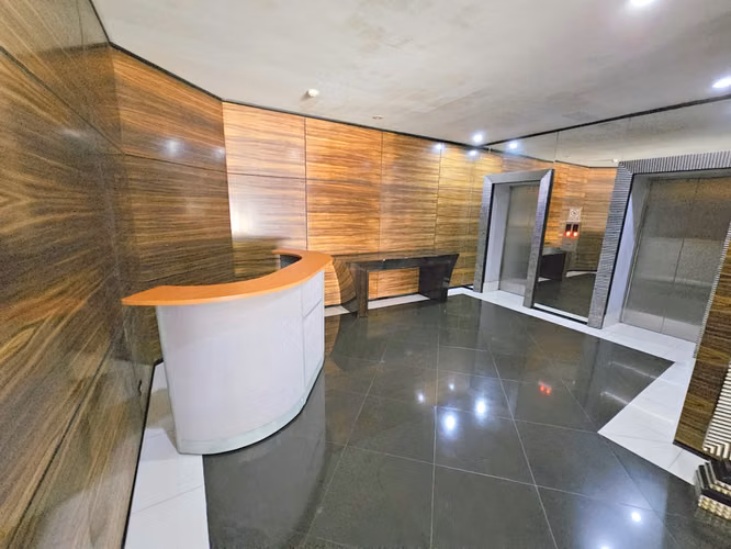 Venta de Oficina remodelada en PH Molon Tower - Bella Vista. Haga una oferta - Imagen 3