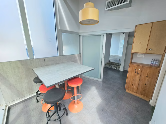 Venta de Oficina remodelada en PH Molon Tower - Bella Vista. Haga una oferta - Imagen 17