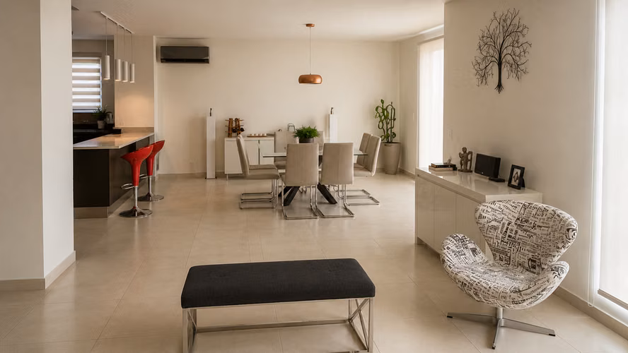 Casa de 350 m² con doble altura en Villasur, Costa Sur - Imagen 2