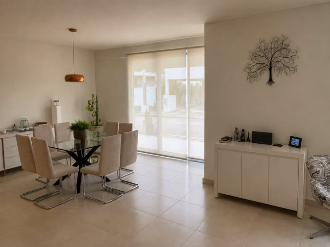 Casa de 350 m² con doble altura en Villasur, Costa Sur - Imagen 9