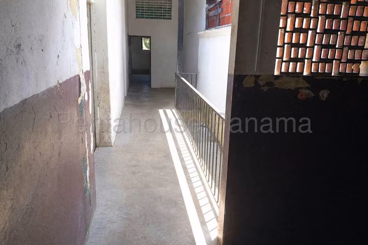 VENTA DE EDIFICIO EN SANTA ANA  - CAROLINA - Imagen 10