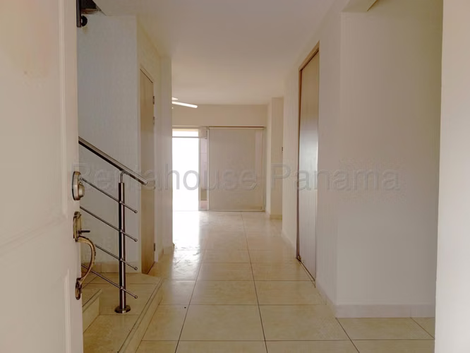 Casa en Alquiler en PH RESERVA DE VERSALLES 27AECC1755 - Imagen 2
