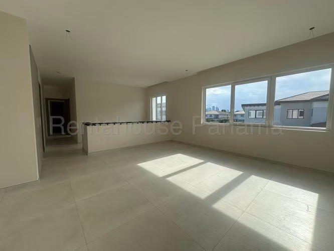 Se Vende Casa en Santa Maria VLU27-1619