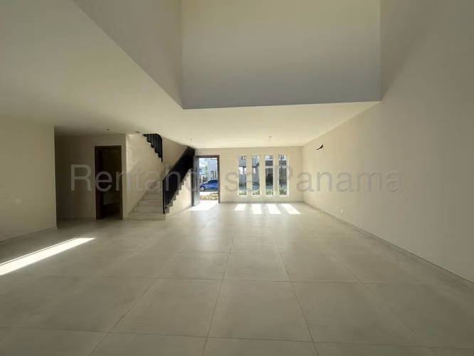 Se Vende Casa en Santa Maria VLU27-1619