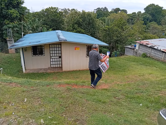 Vendo 2 Casas en el Coco La Chorrera, Villa Verde, detrás del Super99 - Imagen 4