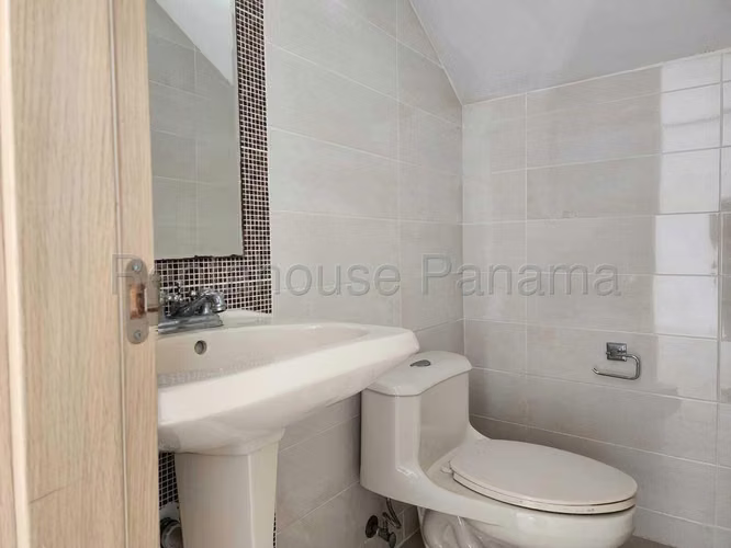 VENDO Casa en Ph Augusta en Paseo del Norte. 157m2 - Imagen 9