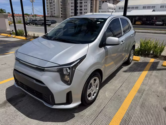 Vendo Kia Picanto automático 2025