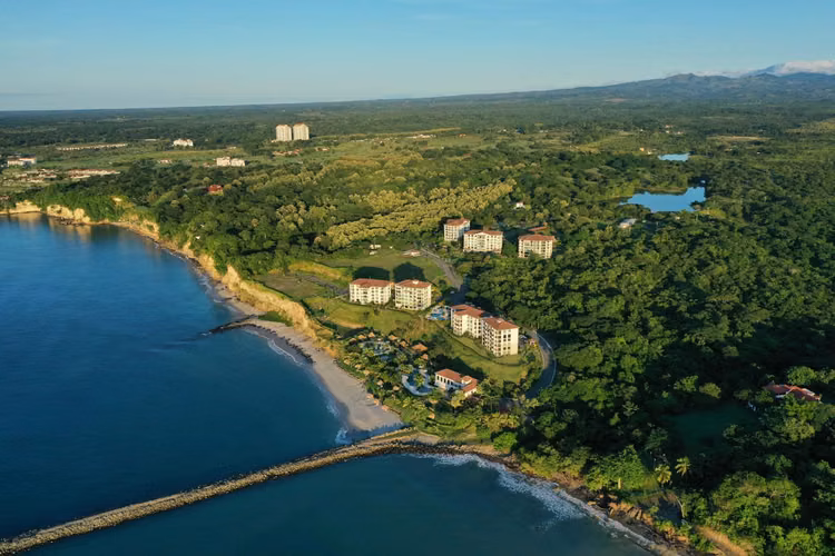 Apartamento de playa con jardín privado en La Ensenada, San Carlos. - Imagen 3