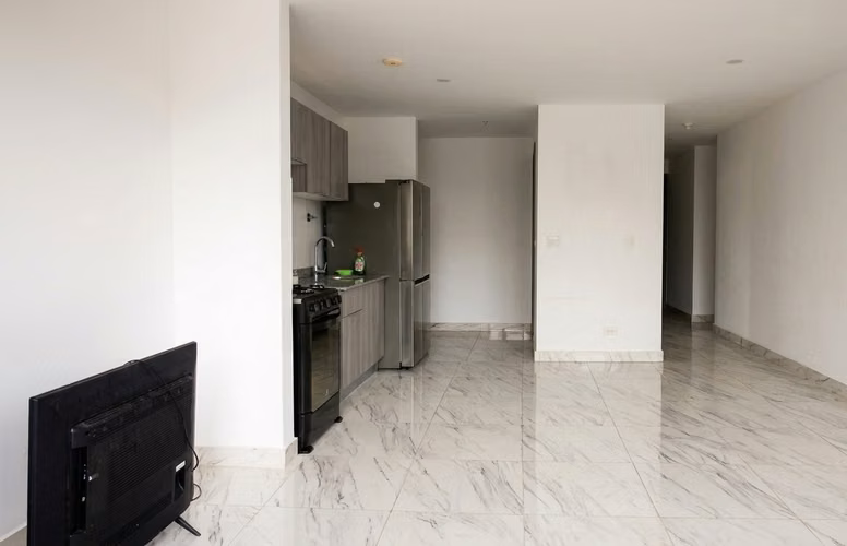Apartamento en Calle 50 I con balcón y vista a la ciudad