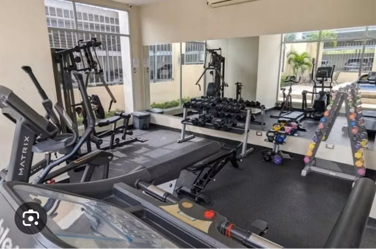 Alquilo apartamento PH Rokas torre 8 condado del rey - Imagen 4