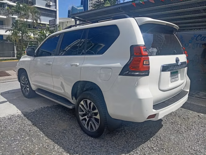 Toyota Land Cruiser Prado 2022 - Imagen 6