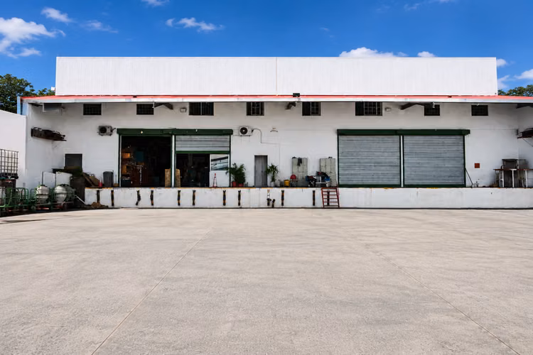 BODEGA EN ALQUILER | MAÑANITAS | VIA PRINCIPAL - Imagen 6