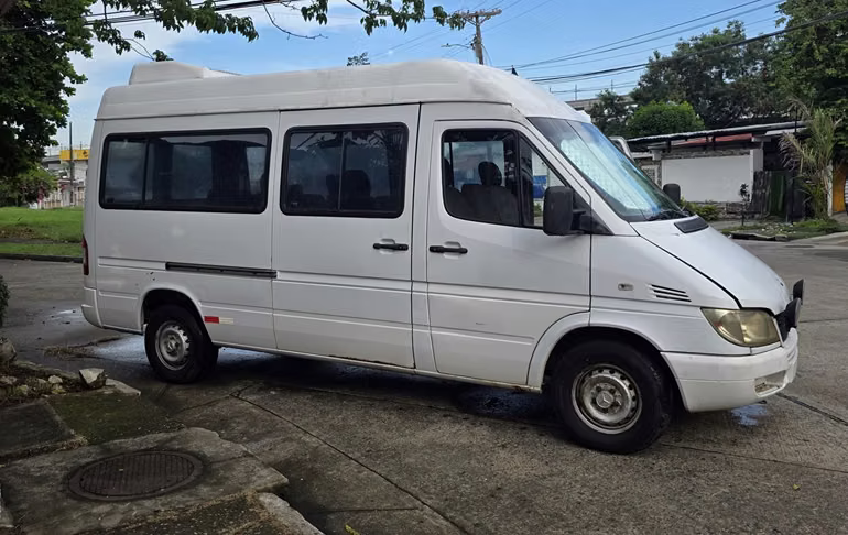 Bus Mercedes Sprinter Combi 313